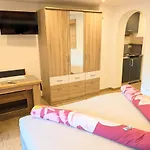 Апартаменты Haus Tobias *