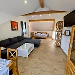 Haus Tobias شقة