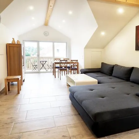 Haus Tobias Апартаменты