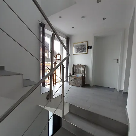 Haus Tobias Апартаменты *