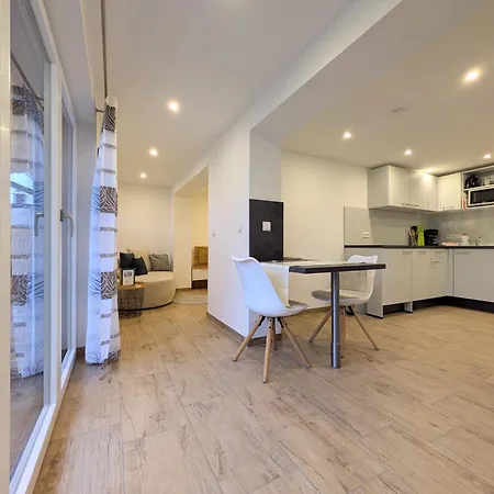 Апартаменты Haus Tobias *